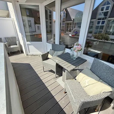 Strandburg, App 5 